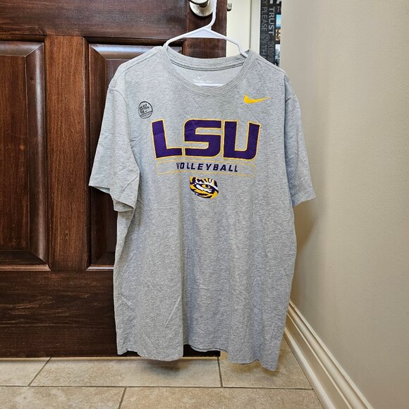 NWT Nike Men's Dri-Fit LSU Volleyball T-Shirt, Gray, Sz XL - Picture 2 of 10